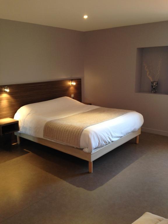 Le Relais Des Bergers Hotel Saint-Martin-en-Haut Room photo