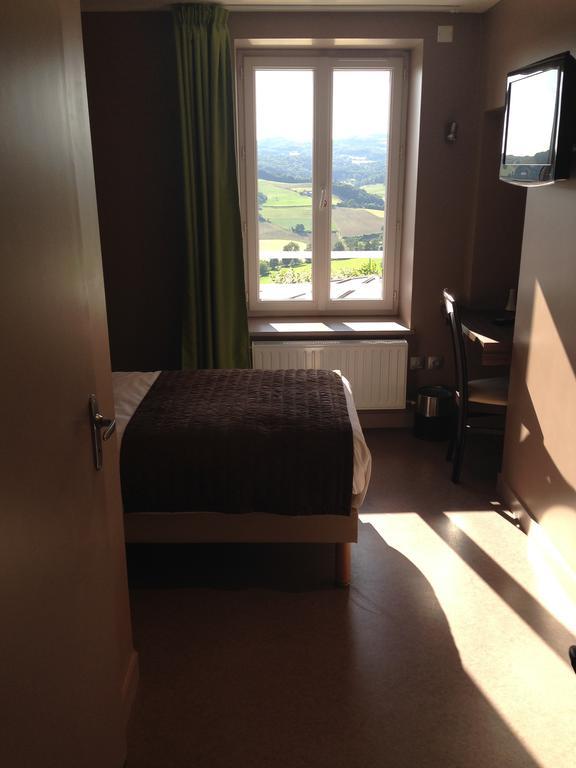 Le Relais Des Bergers Hotel Saint-Martin-en-Haut Room photo