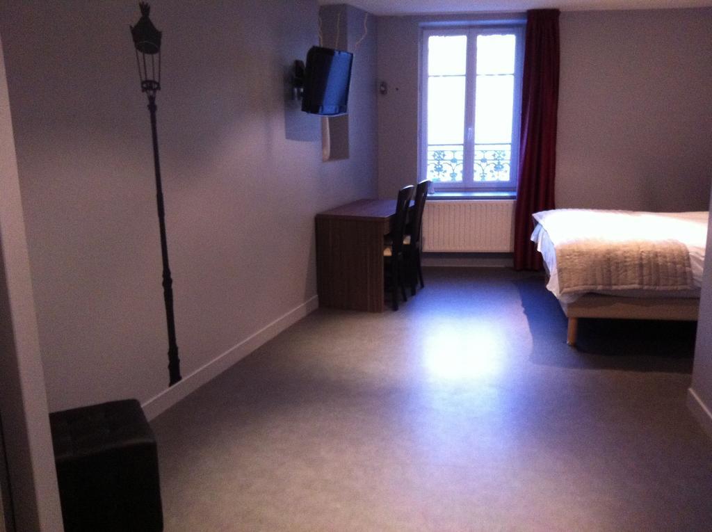 Le Relais Des Bergers Hotel Saint-Martin-en-Haut Room photo